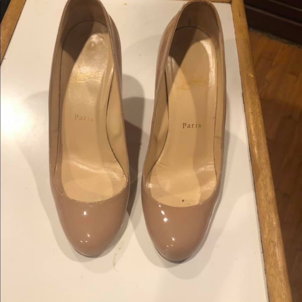 Christian Louboutin size 38.5 - Picture 2 of 4